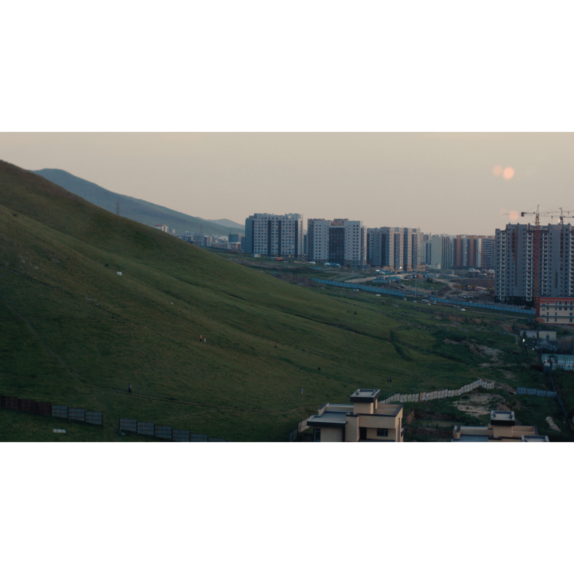 16- 都会の眺めは